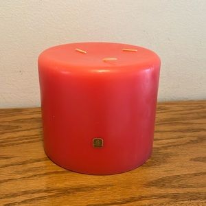 NEW LISTING 🌸 PartyLite 3 wick pillar candle - watermelon scent